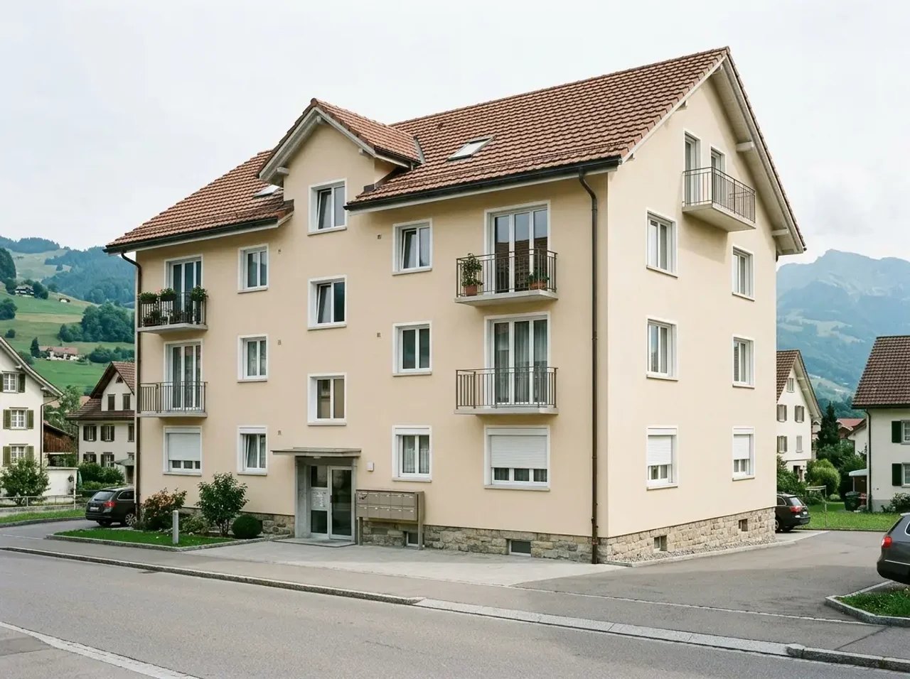 Fassade eines Mehrfamilienhauses in Friedberg